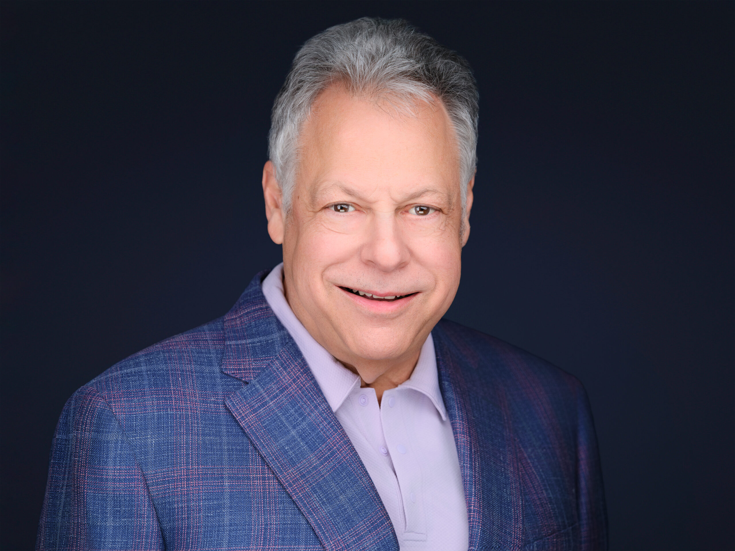 Headshot of a male financial advisor for a Scottsdale firm