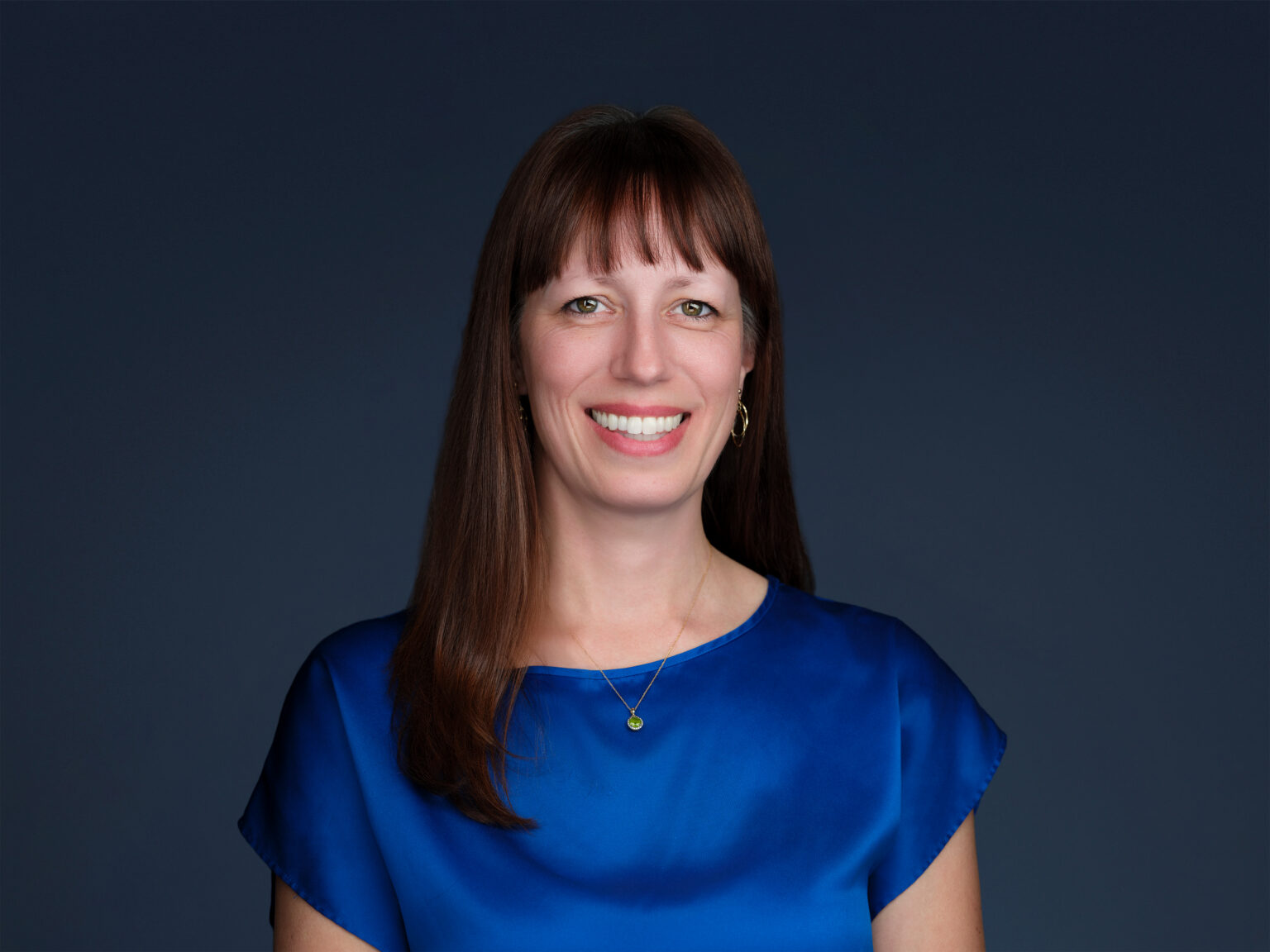 Scottsdale businesswoman headshot for LinkedIn, captured by Duane Furlong Studios team service.