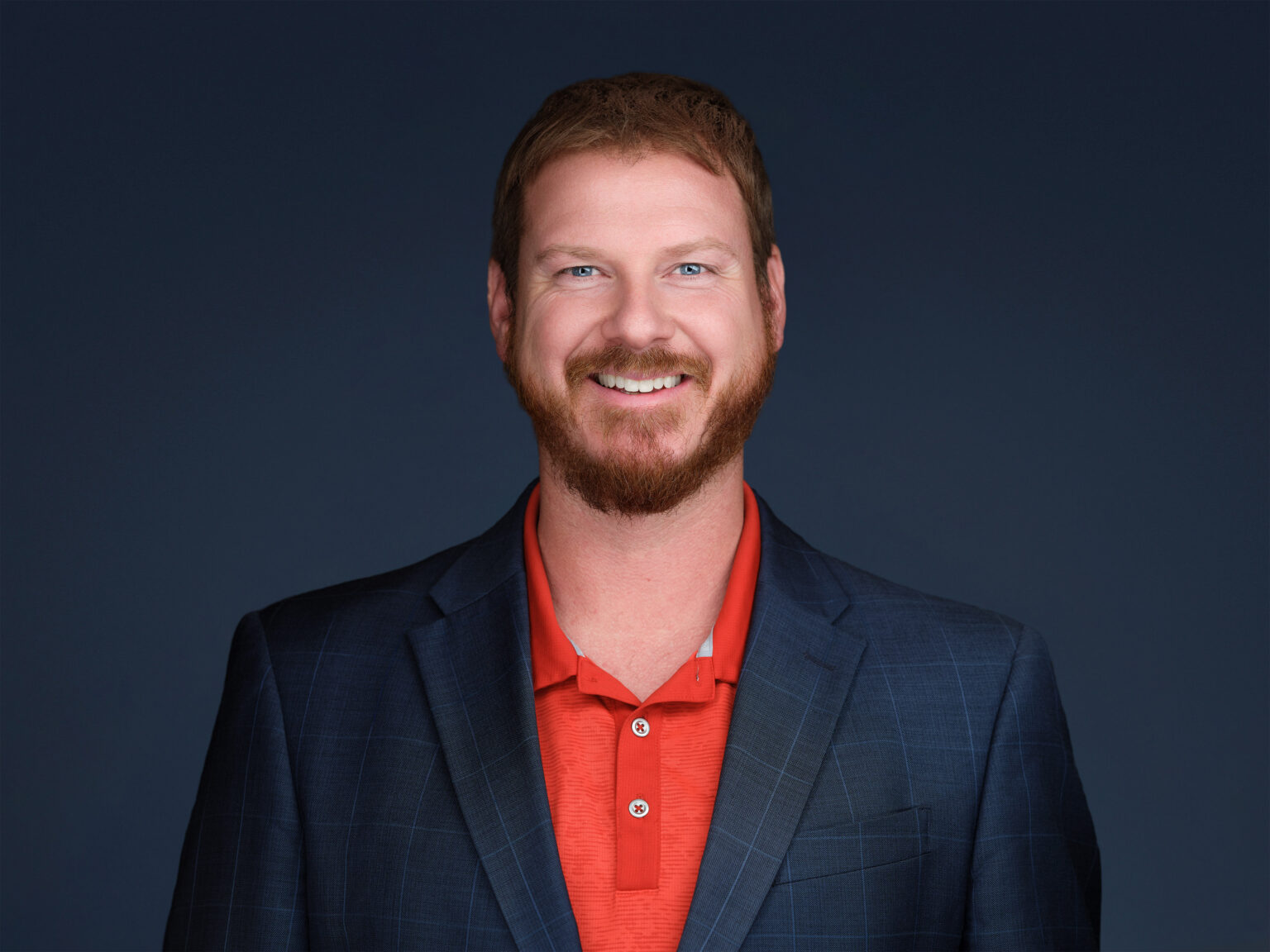 Confident male leader headshot, Duane Furlong Studios Scottsdale executive photography.