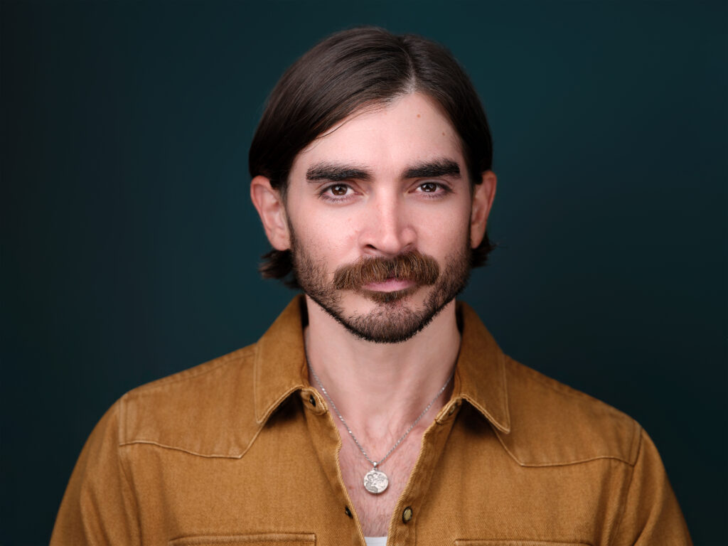 Mulch Derek 735–0082 Original Retouched