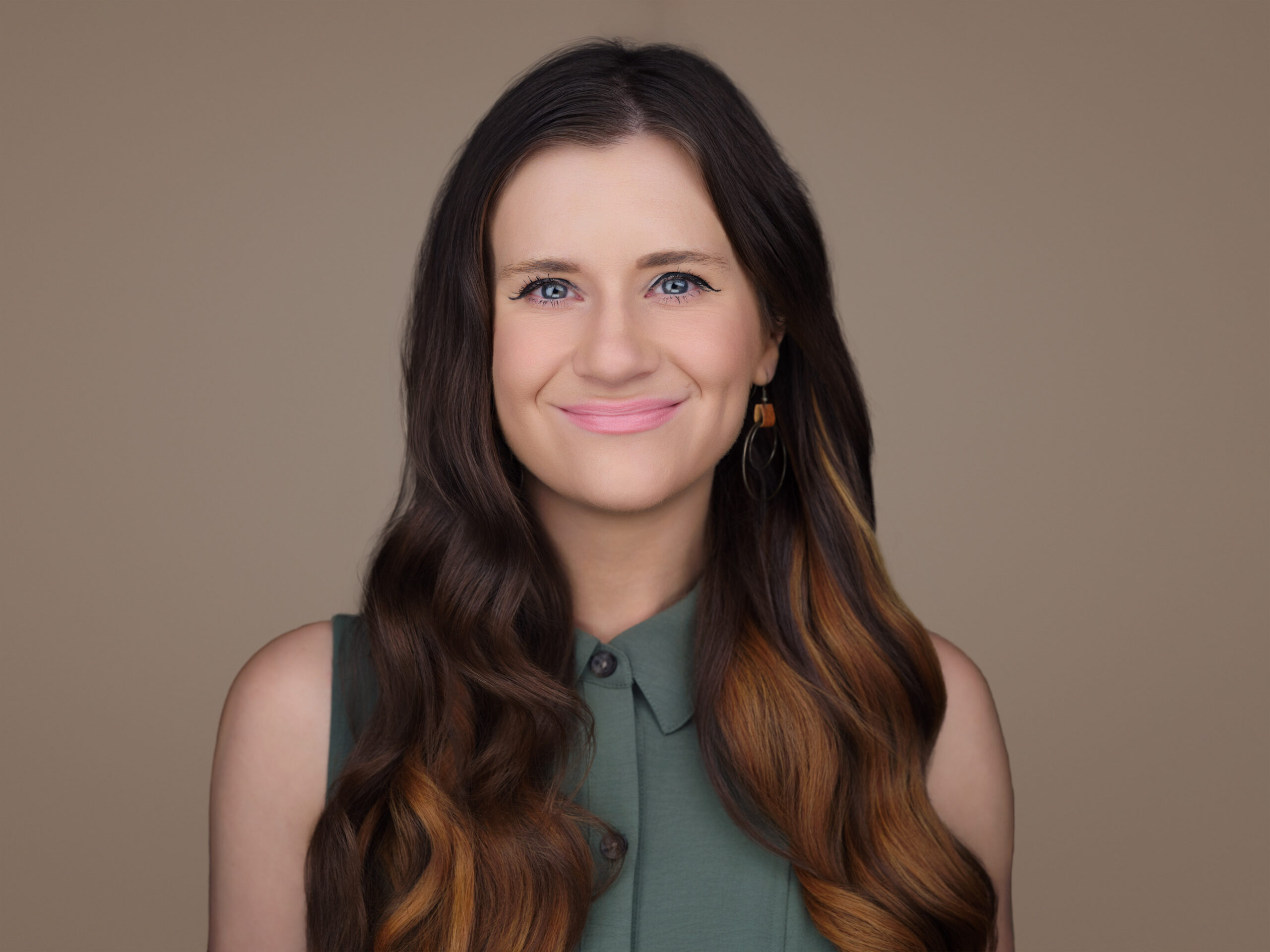 Nuss Kasey 896–0003 Original Retouched