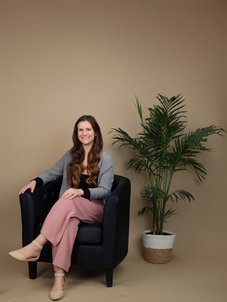 Nuss Kasey 896–0034 Original Retouched