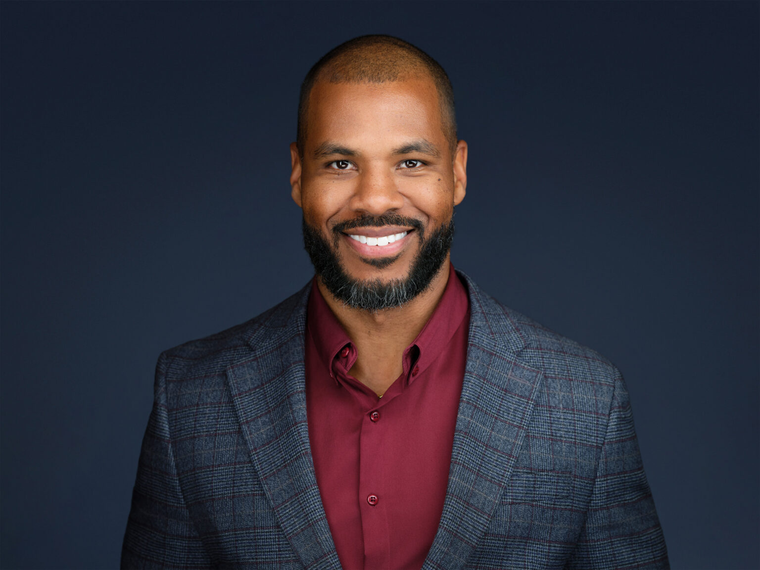 Executive man in suit, polished corporate headshot by Duane Furlong Studios in Scottsdale.
